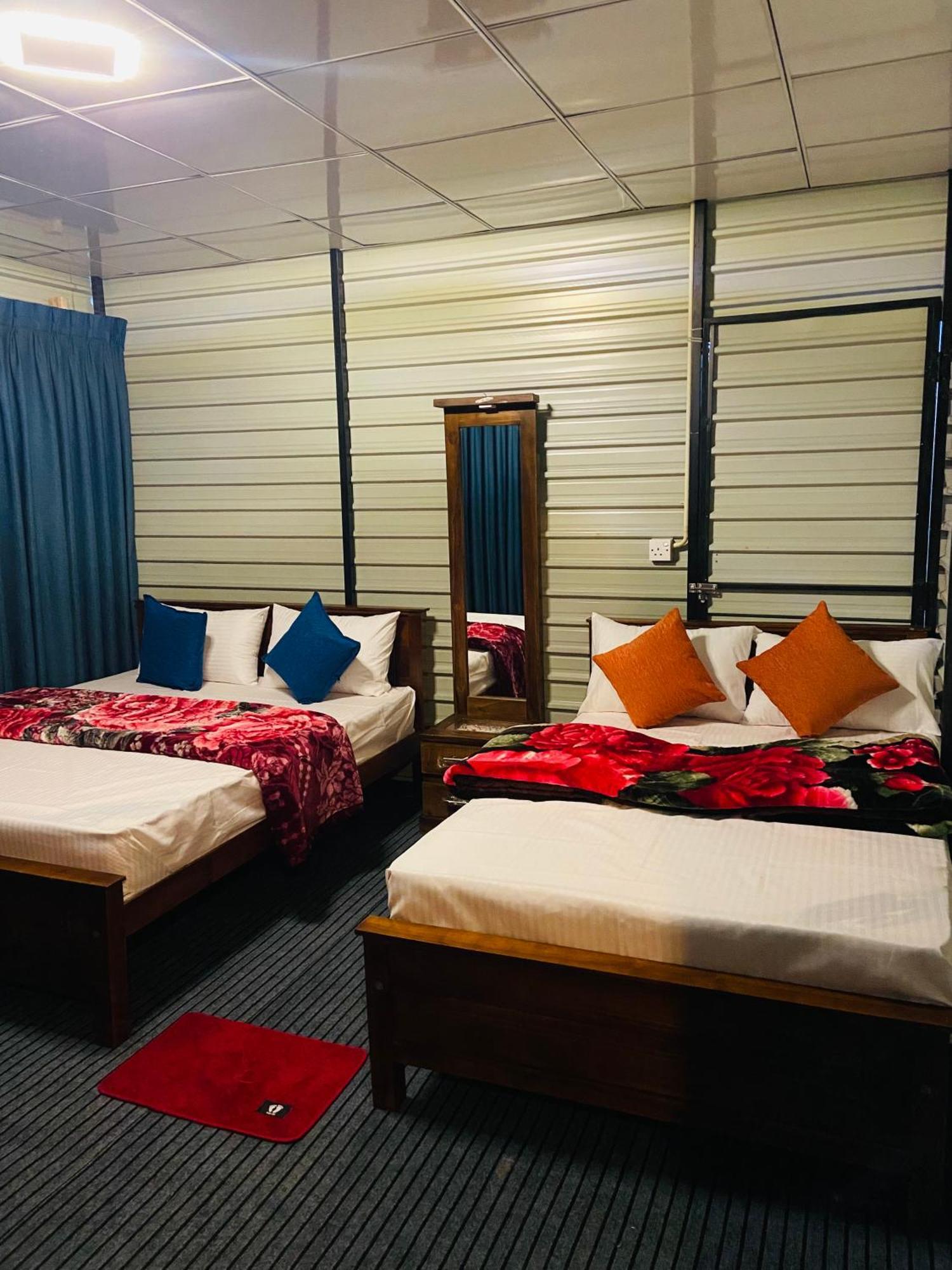 Shan Hotel Nallathanniya Esterno foto